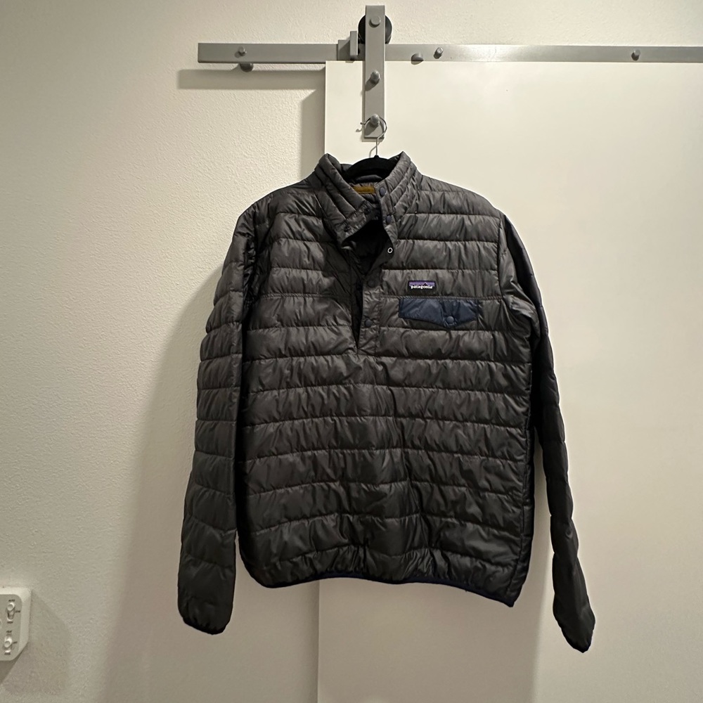Men’s size M Patagonia jacket
